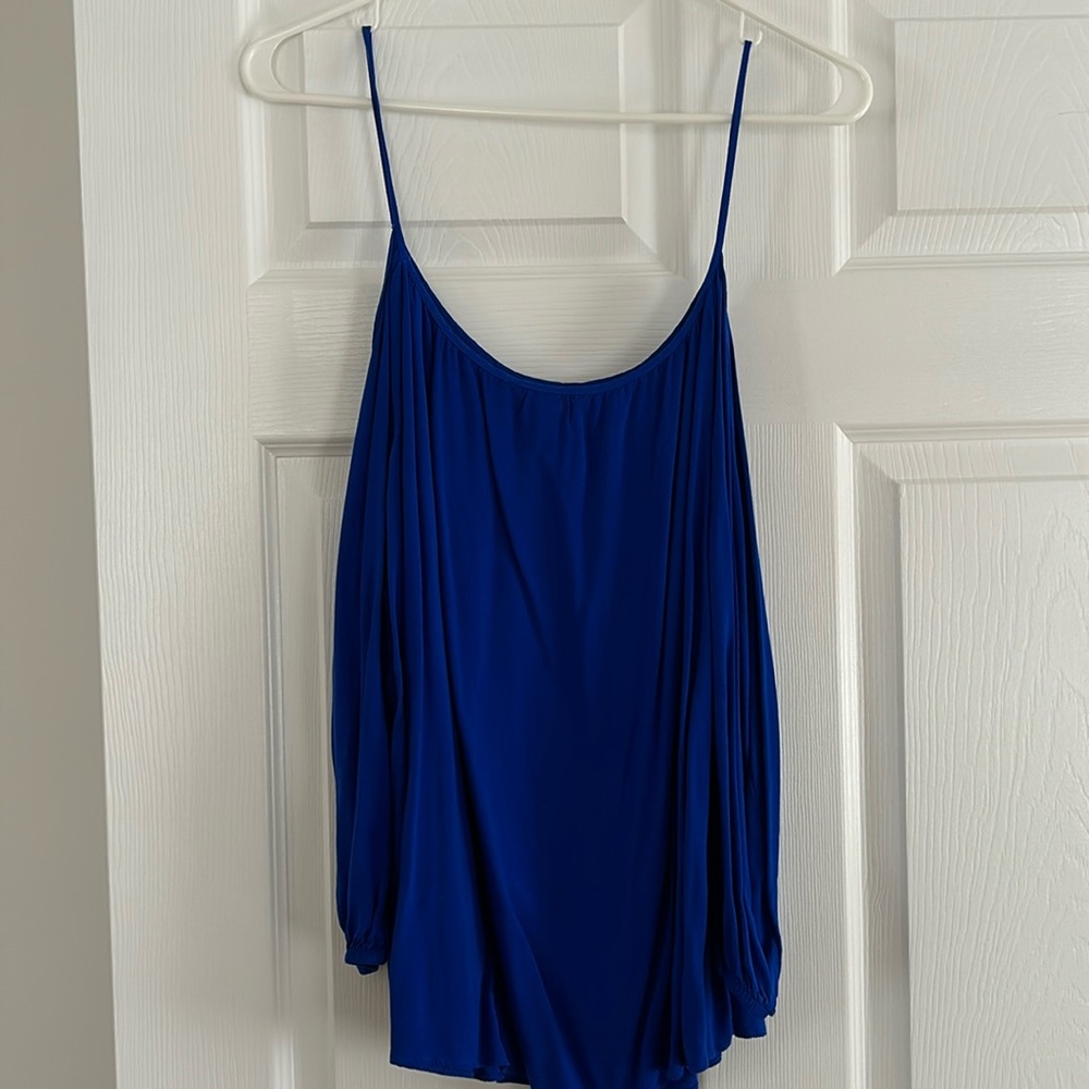 Express Cold shoulder shirt
